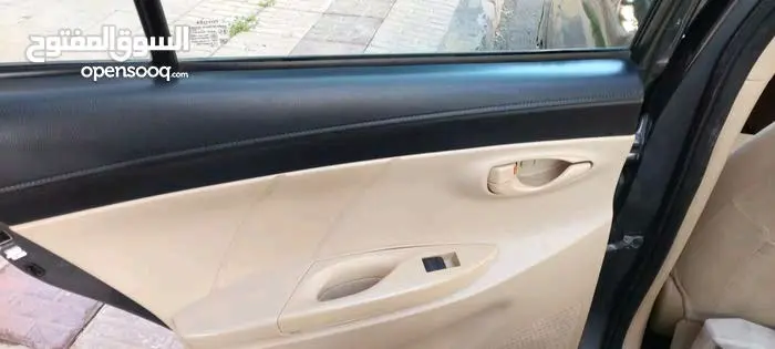 تويوتا يارس سيدان موديل 2014 اوتوماتيك