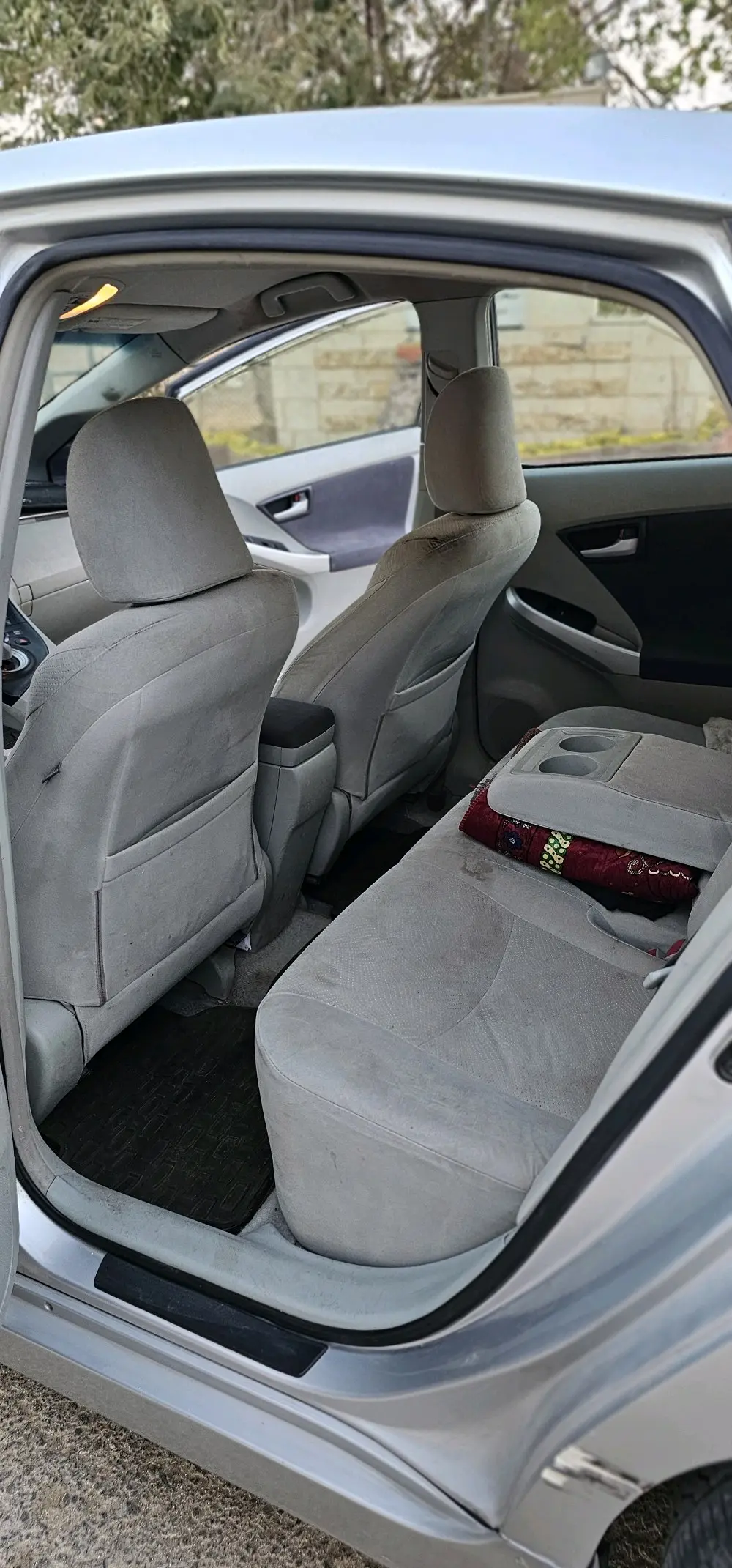 بريوس ٢٠١٠ وارد امريكي للبيع استخدام شخصي