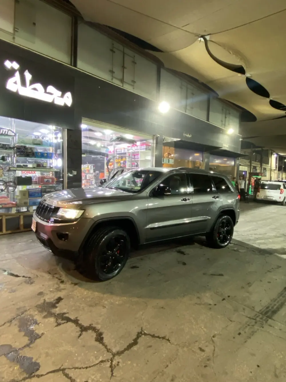 جيب جراند شيروكي مميز