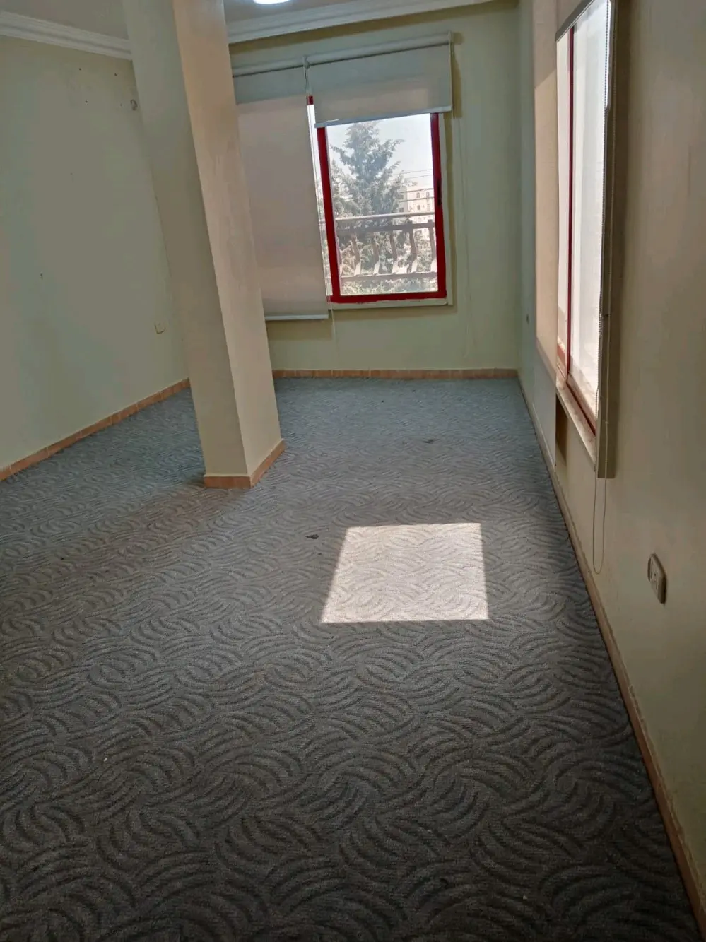 مكتب للايجار السنوي مقابل وزارة التعليم العالي