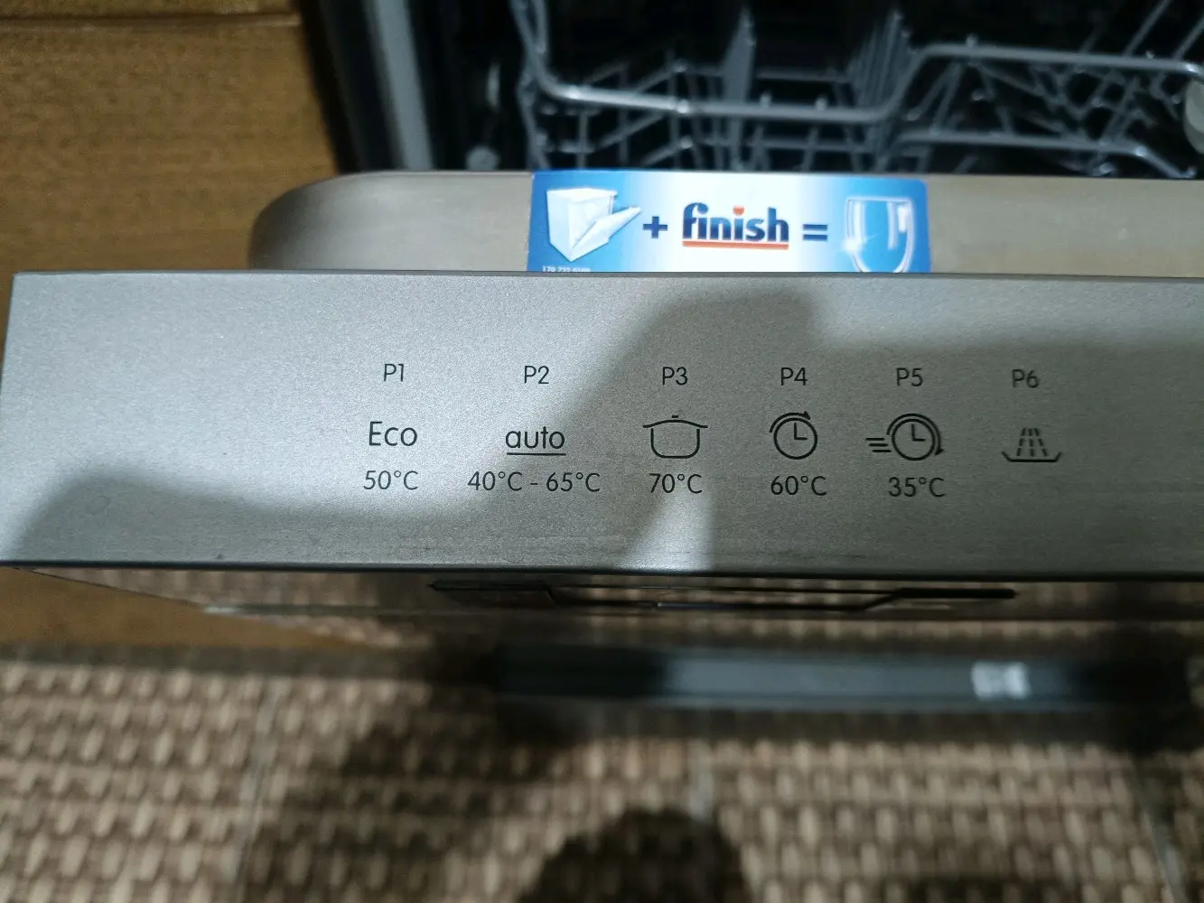 جلاية صحون بلومبيرج تركية الصنع بحالة الوكالة