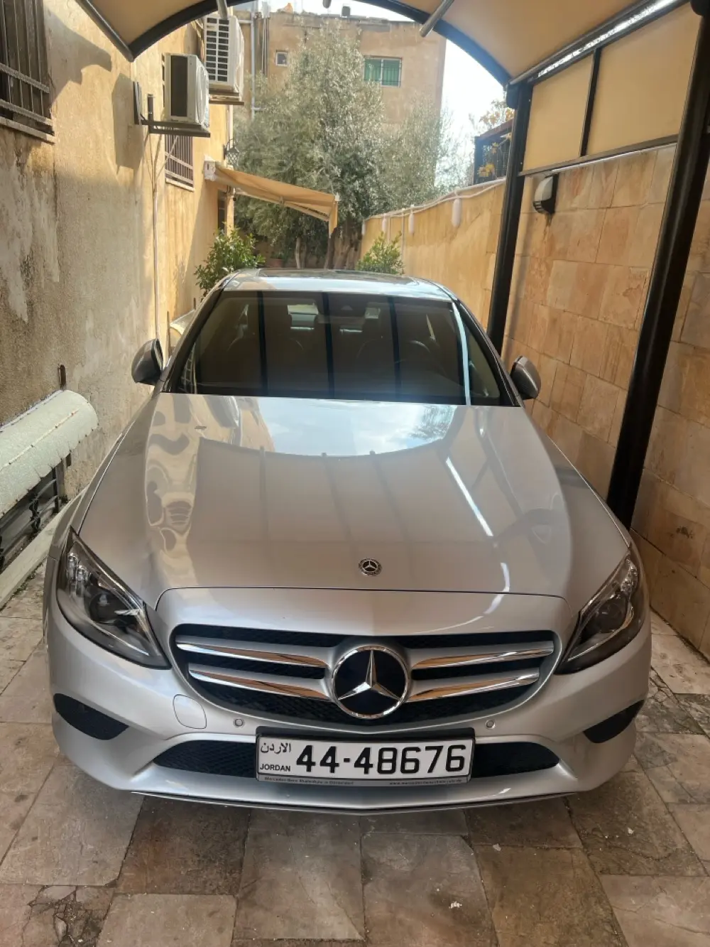 مرسيدس C200 موديل 2020 بحالة الوكالة ( للبيع )