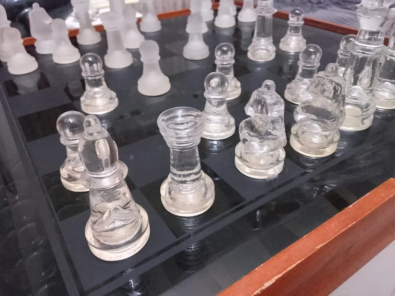 طاولة..شطرنج كريستال زجايي..