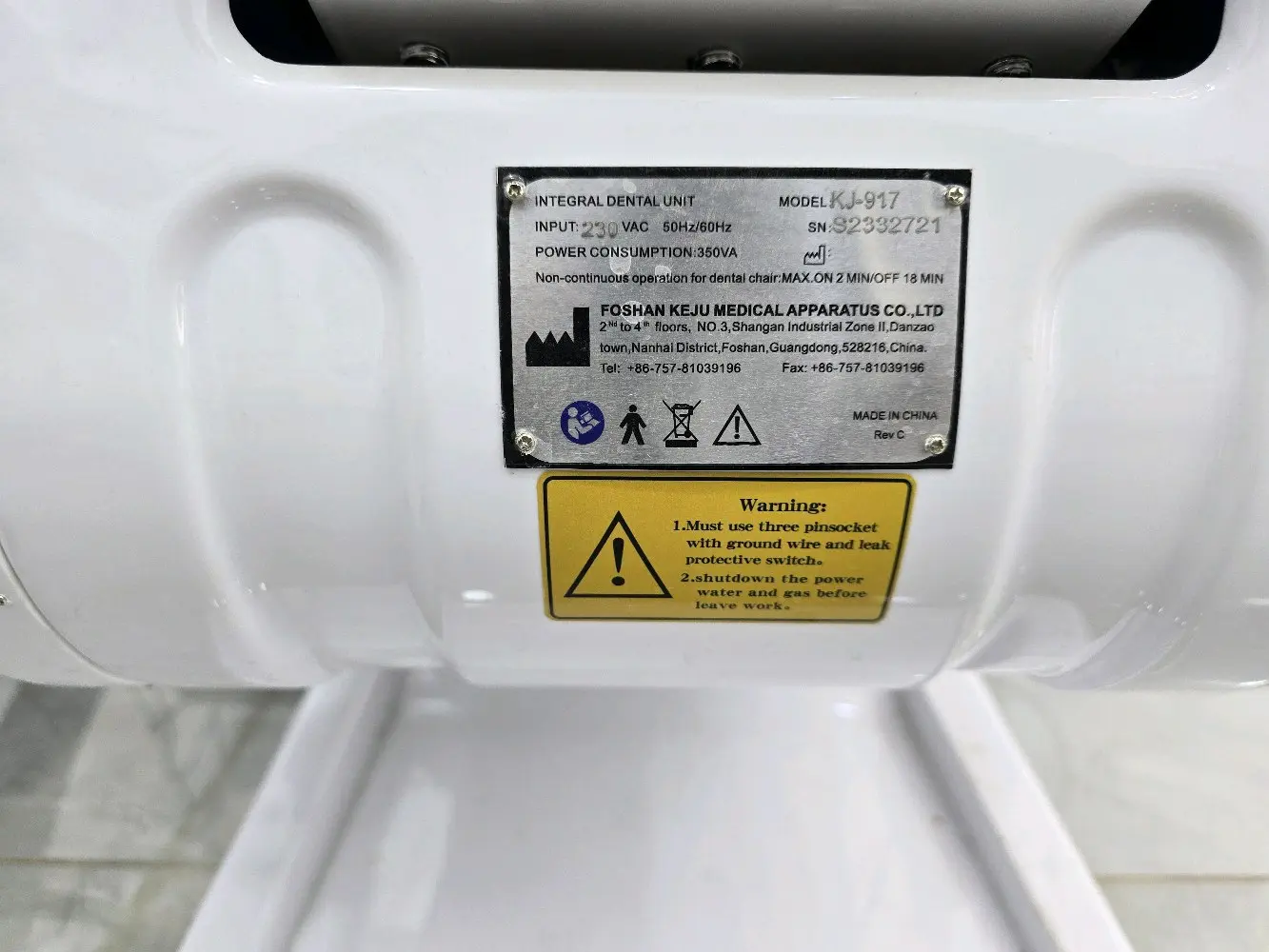 عيادة طب أسنان وطب عام حديثة  للبيع بسعر حرررق