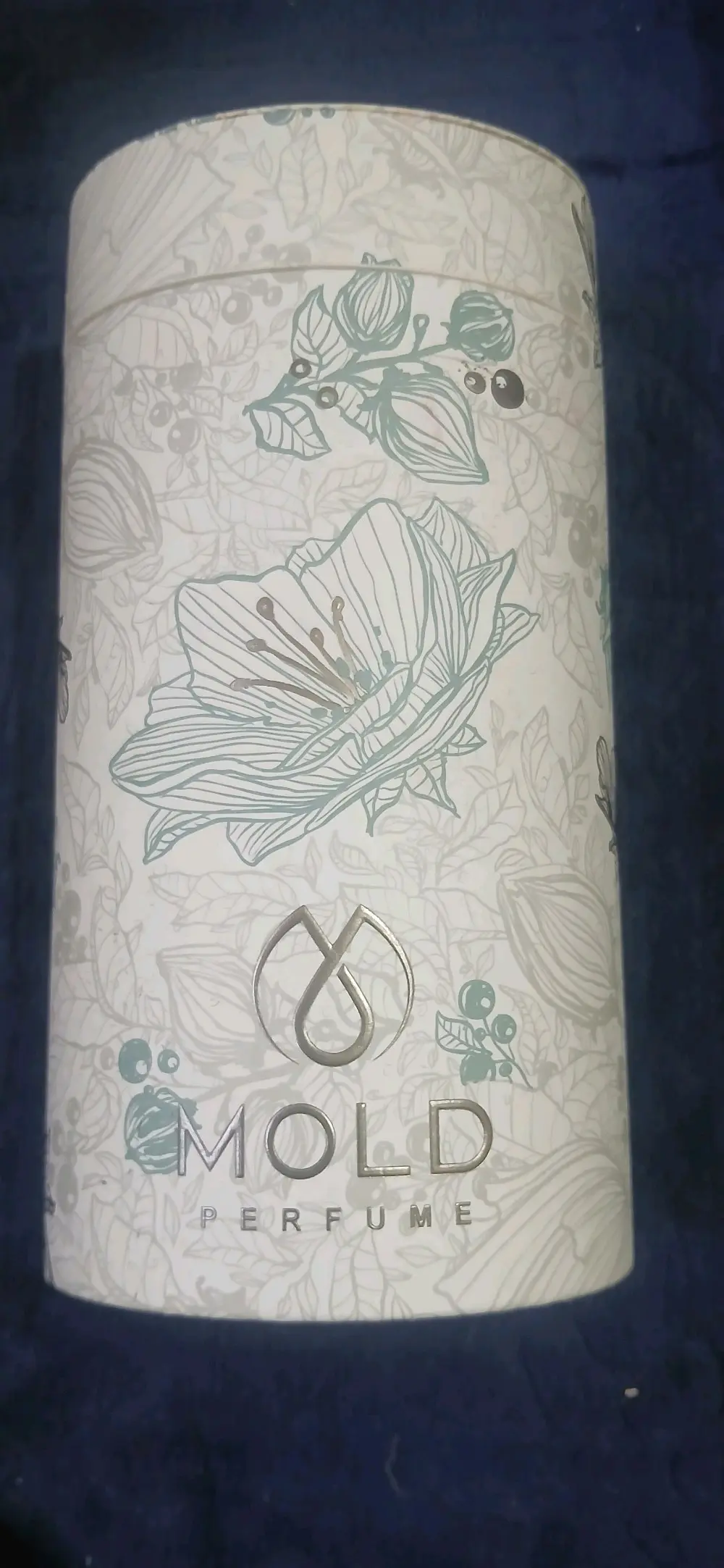 عطور اصلية مستعملة للبيع