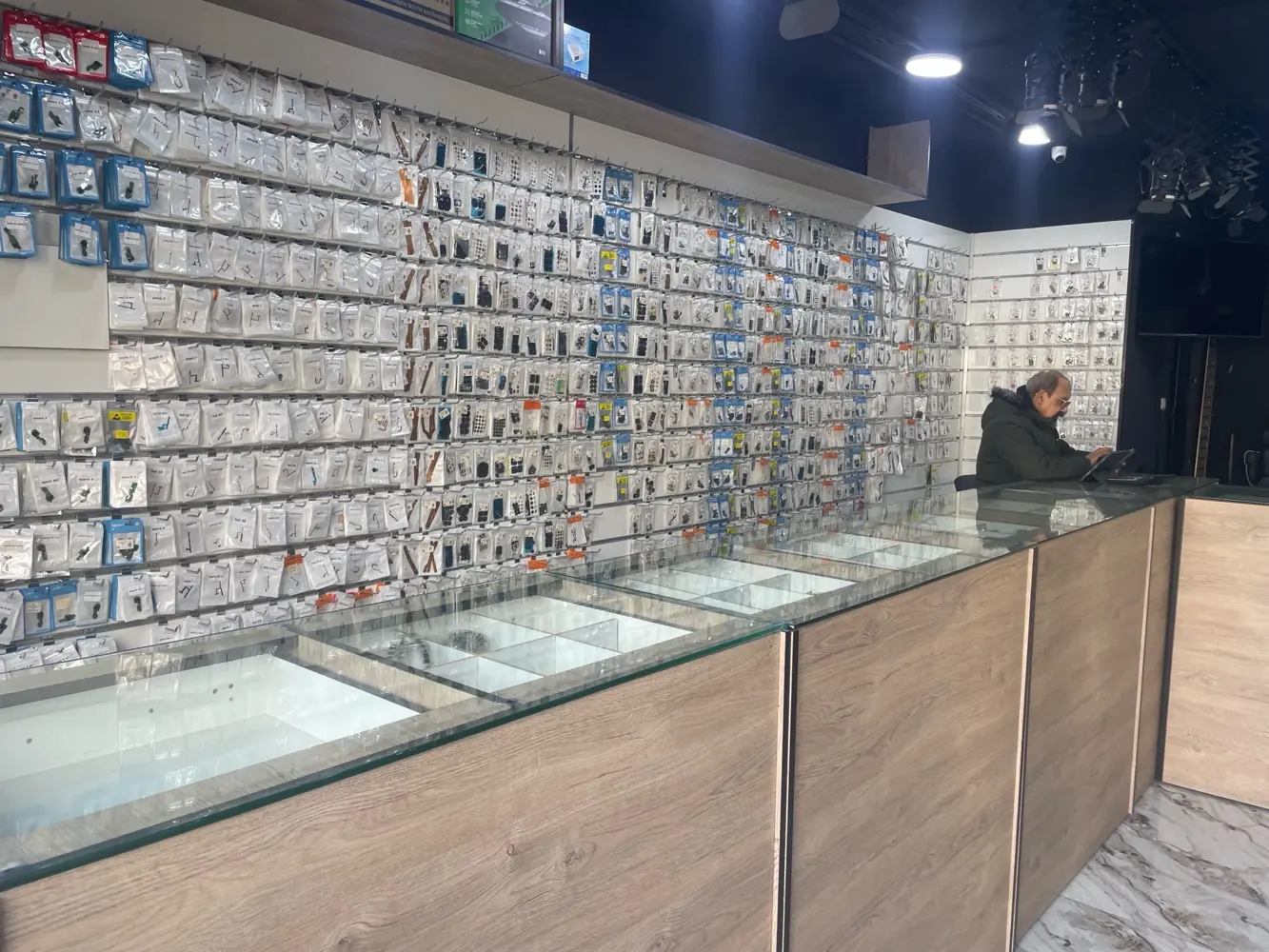 محل صيانة موبايلات للبيع