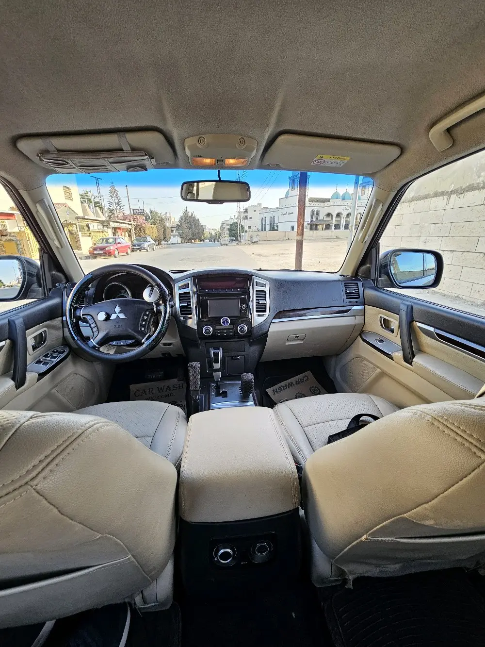 ميتسوبيشي باجيرو 2017 نخب النخب 3500cc ترخيص سنة كاملة ورقم جميل مثل صاحبها  7 ر
