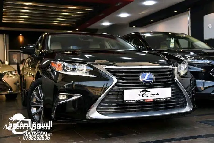 لكزس ES300 لون اسود