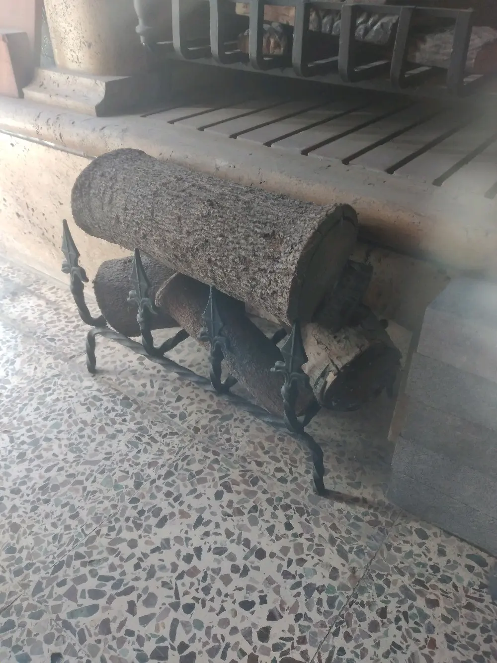 كافة اعمال الصيانه العامه والتشطيبات