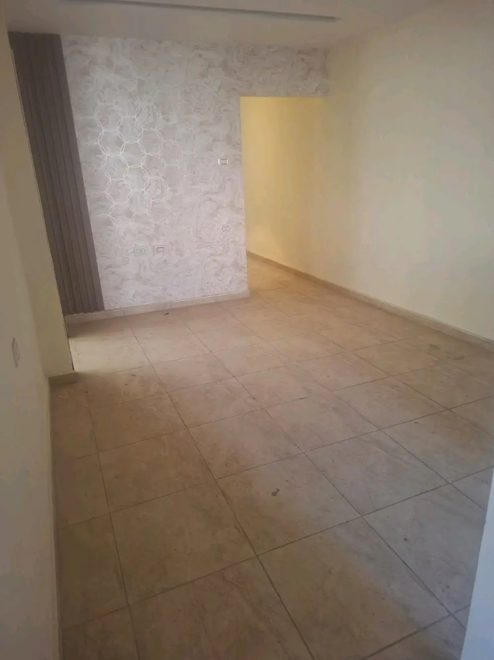 شقه للبيع كاش او بالتقسيط جديده غير مسكونه