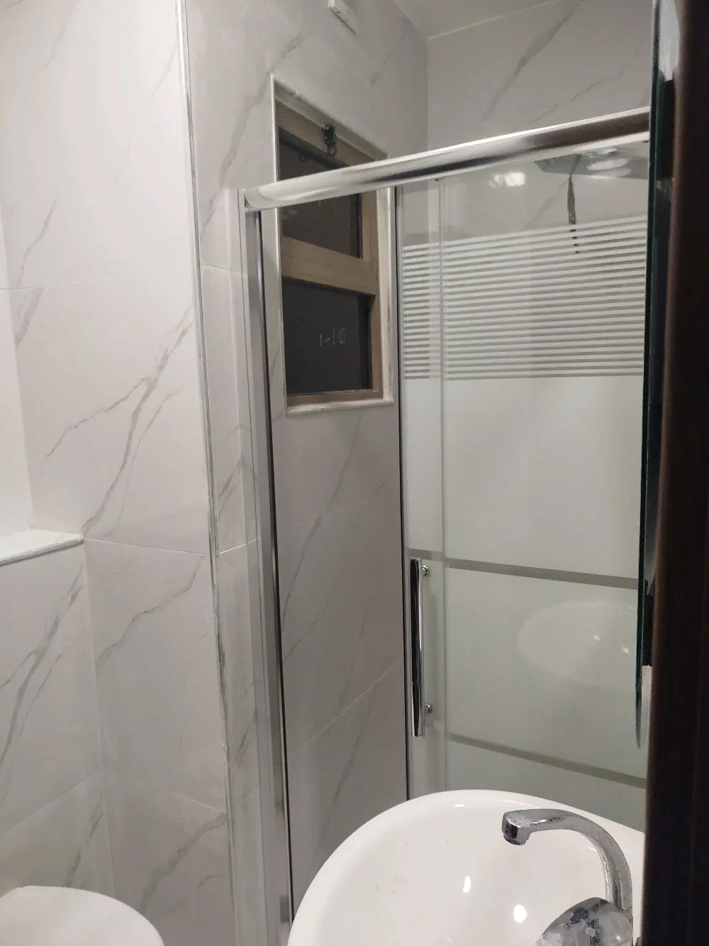 شقة مفروشة للاجار خلف الجامعة الاردنية