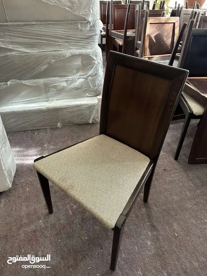 كراسي خشب زان فاخره للبيع بسعر مغري متوفره كمية كبيره
