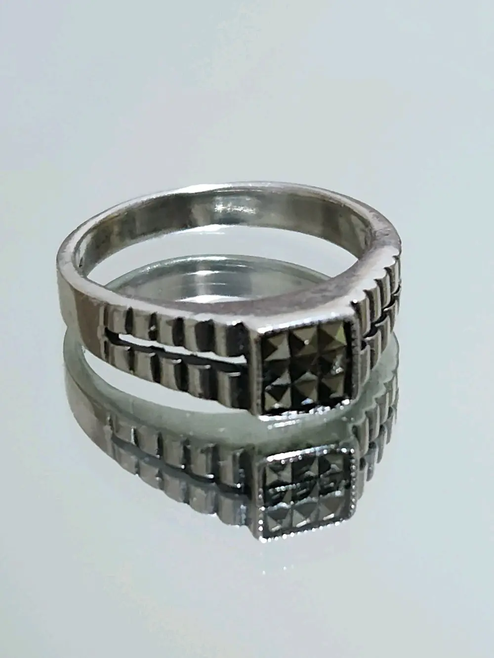 خاتم من الفضه الاسترليني