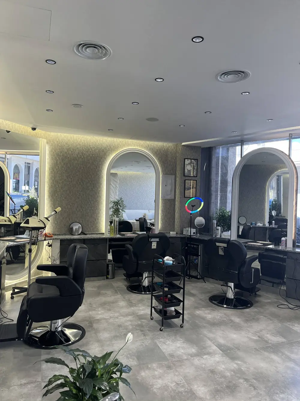 صالون النحات