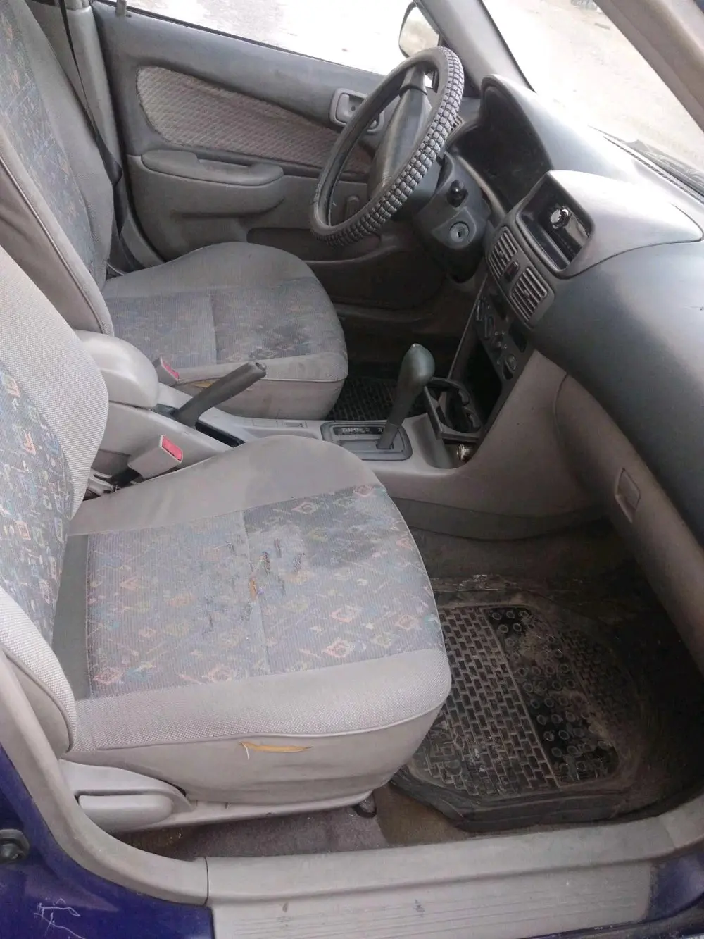 تويوتا كورولا٩٨ماتور توماتيك