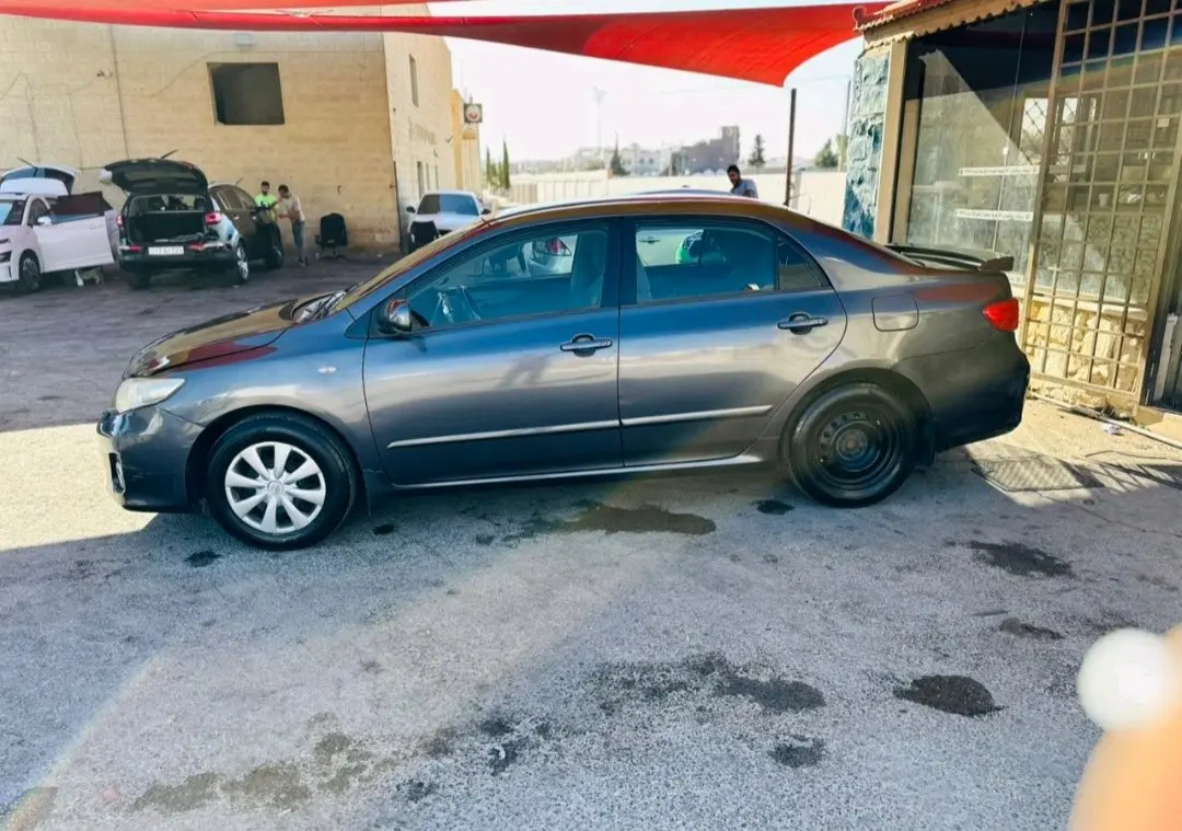 كورولا موديل ٢٠١٢ للبيع