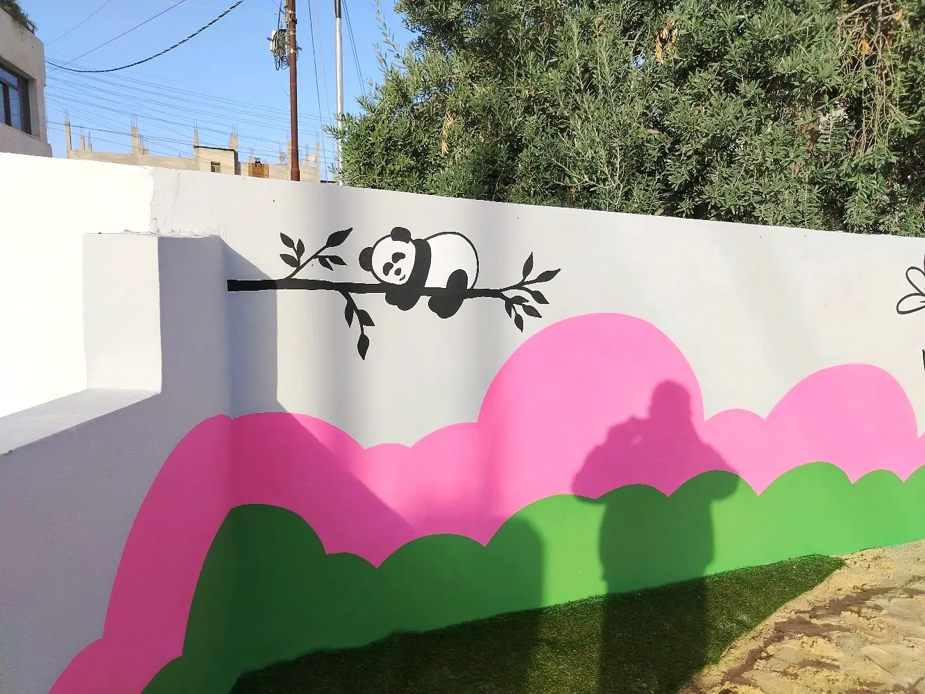 خطاط ورسام جداريات وكافة أعمال الدعاية والإعلان