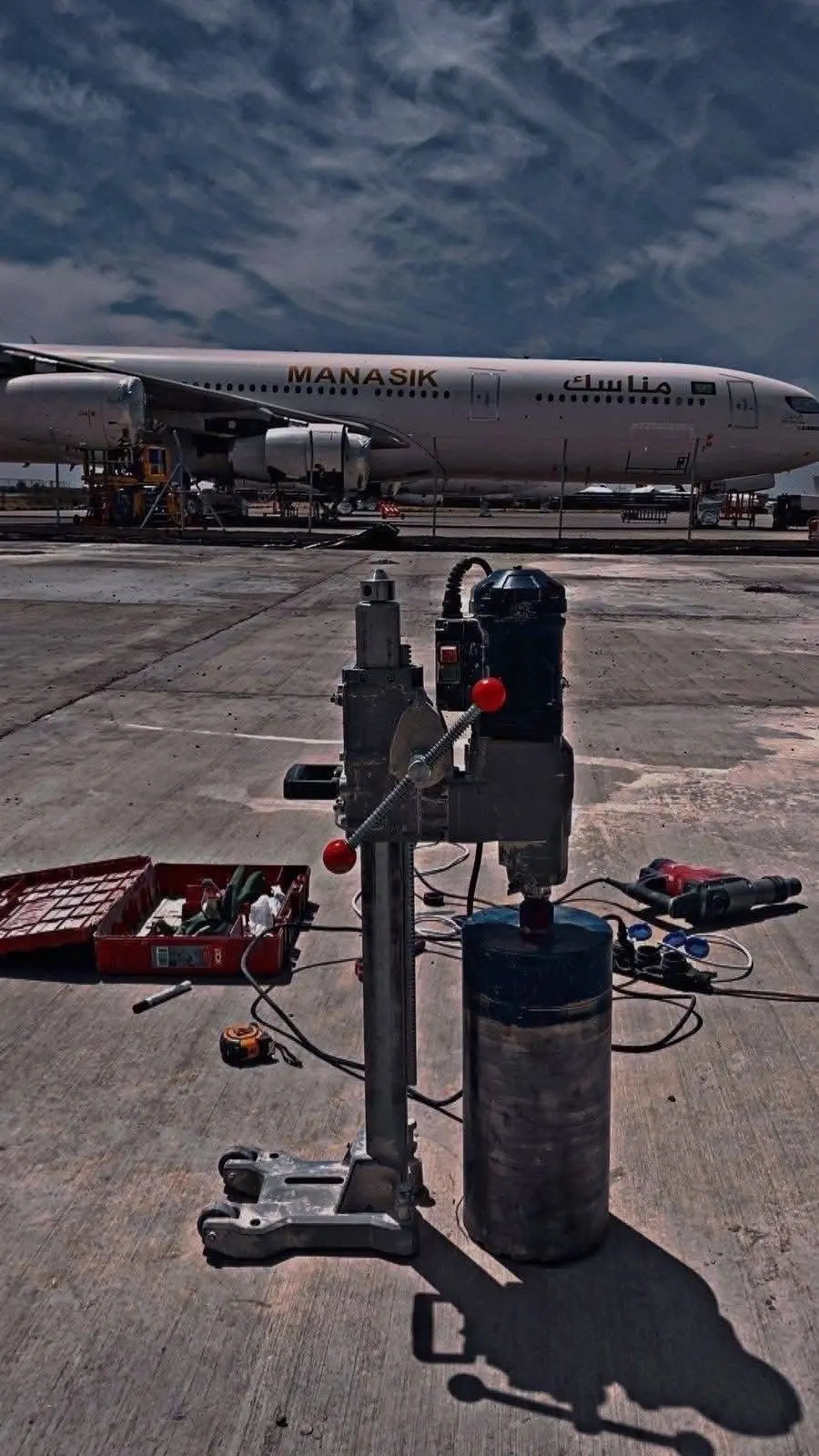 قص باطون بأحدث الاجهزة وفتحات الكور ماشين جميع الاحجام