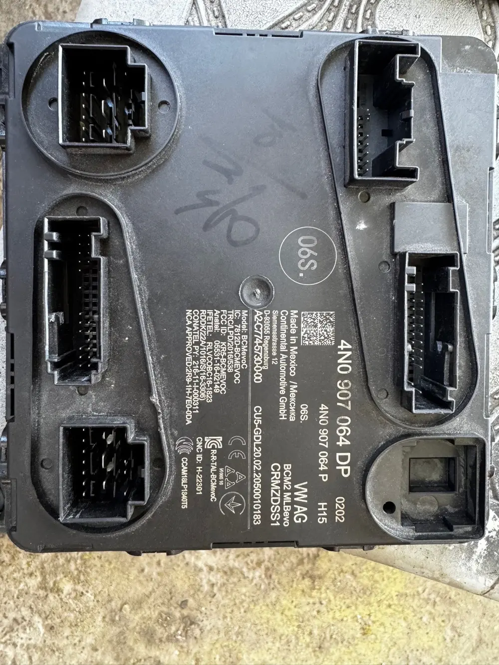 صيانة وقطع غيار المركبات الالمانية audi Porsche Volkswagen