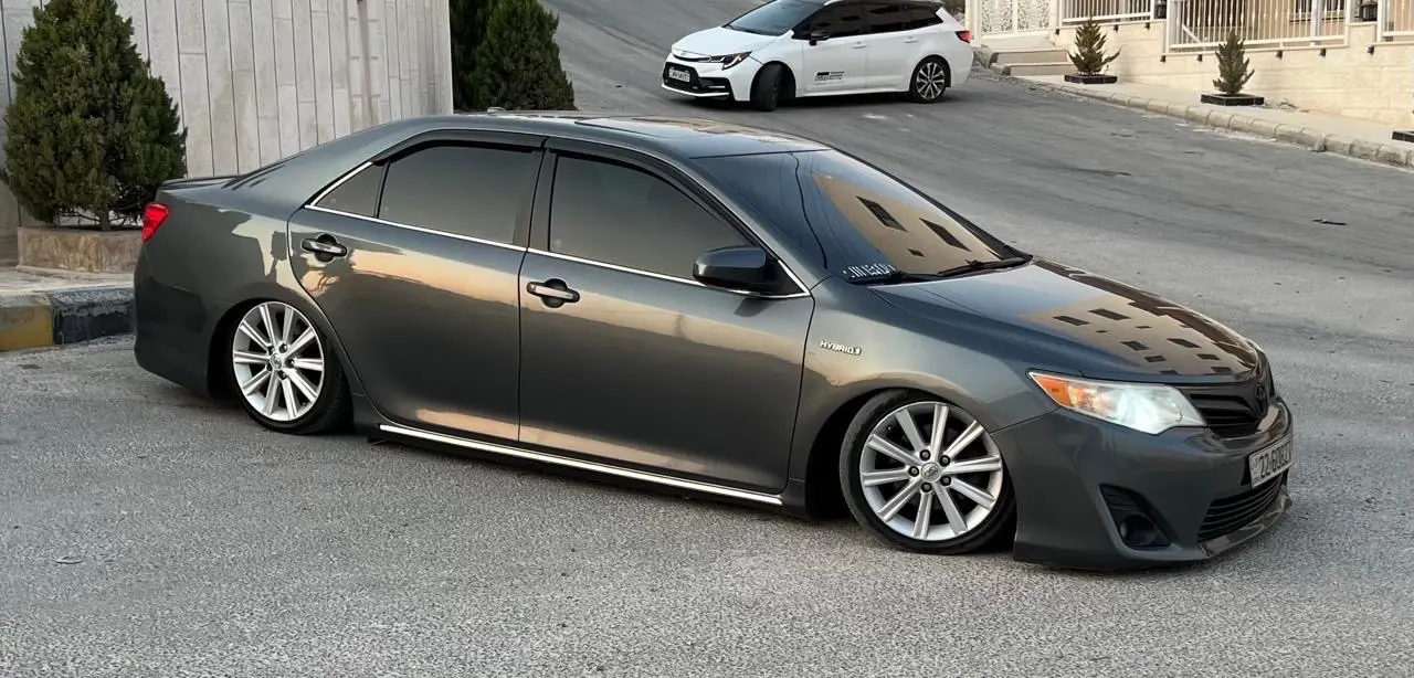 تويوتا كامري 2014 عليها طقم هايدروليك 8 حركات نخب اول