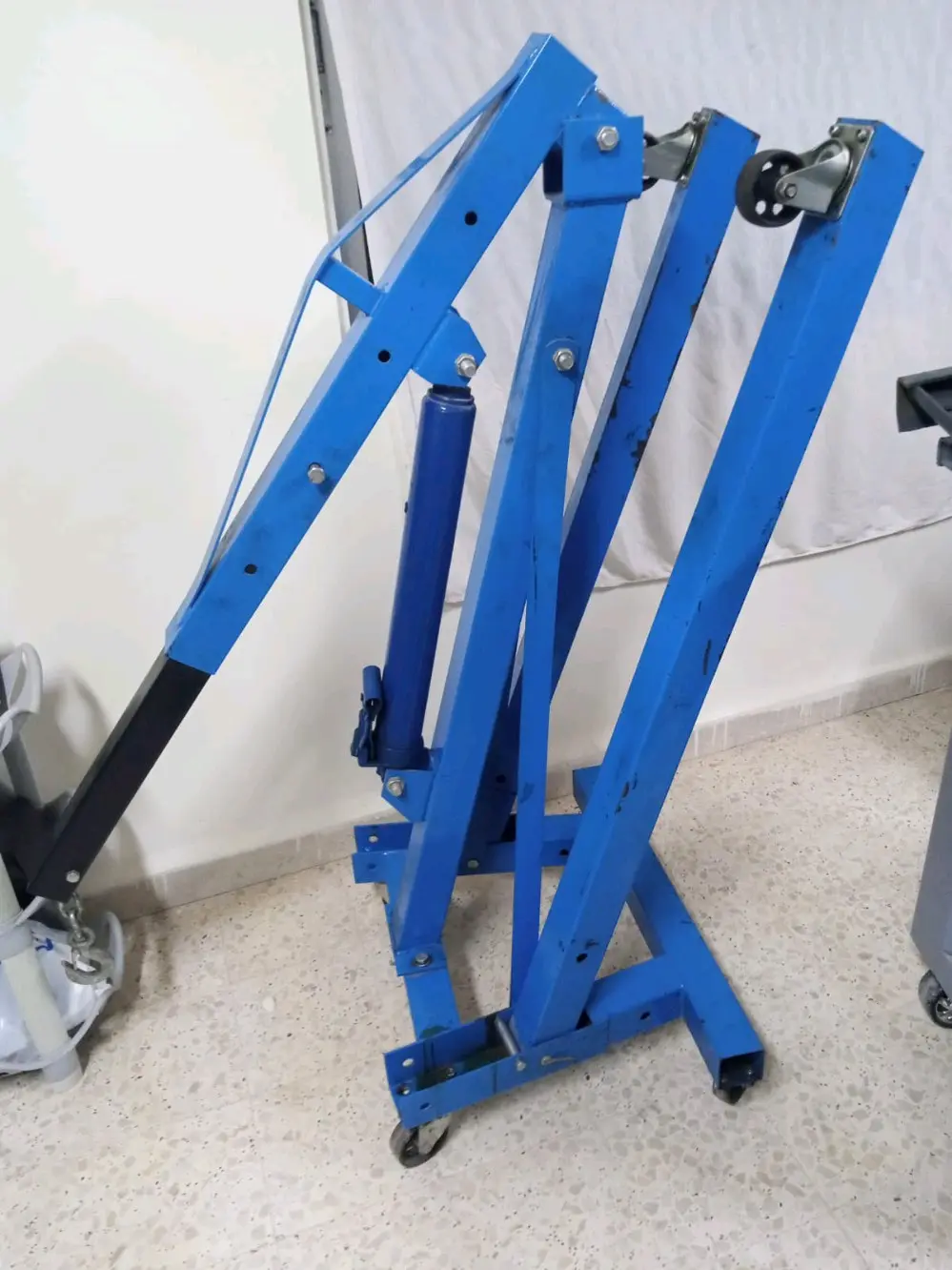 أجهزة فحص ووتشخيص وصيانة اعطال السيارات