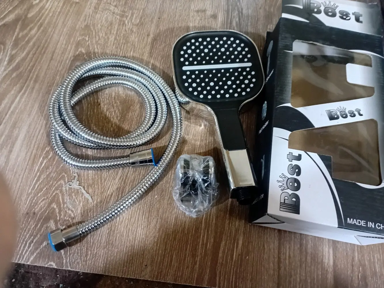 كف دوش مع بربيش