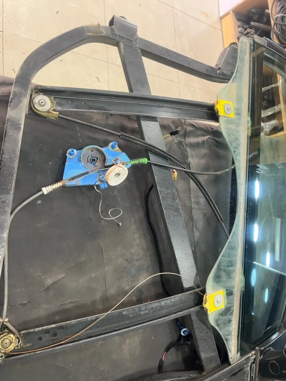 زجاج سيارات