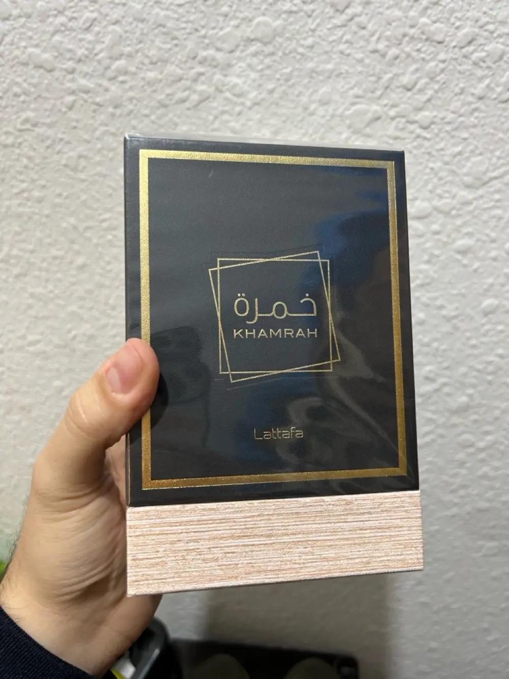 عطر خمرة من لطافة