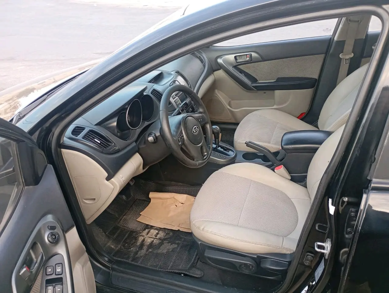 كيا فورتي 2010