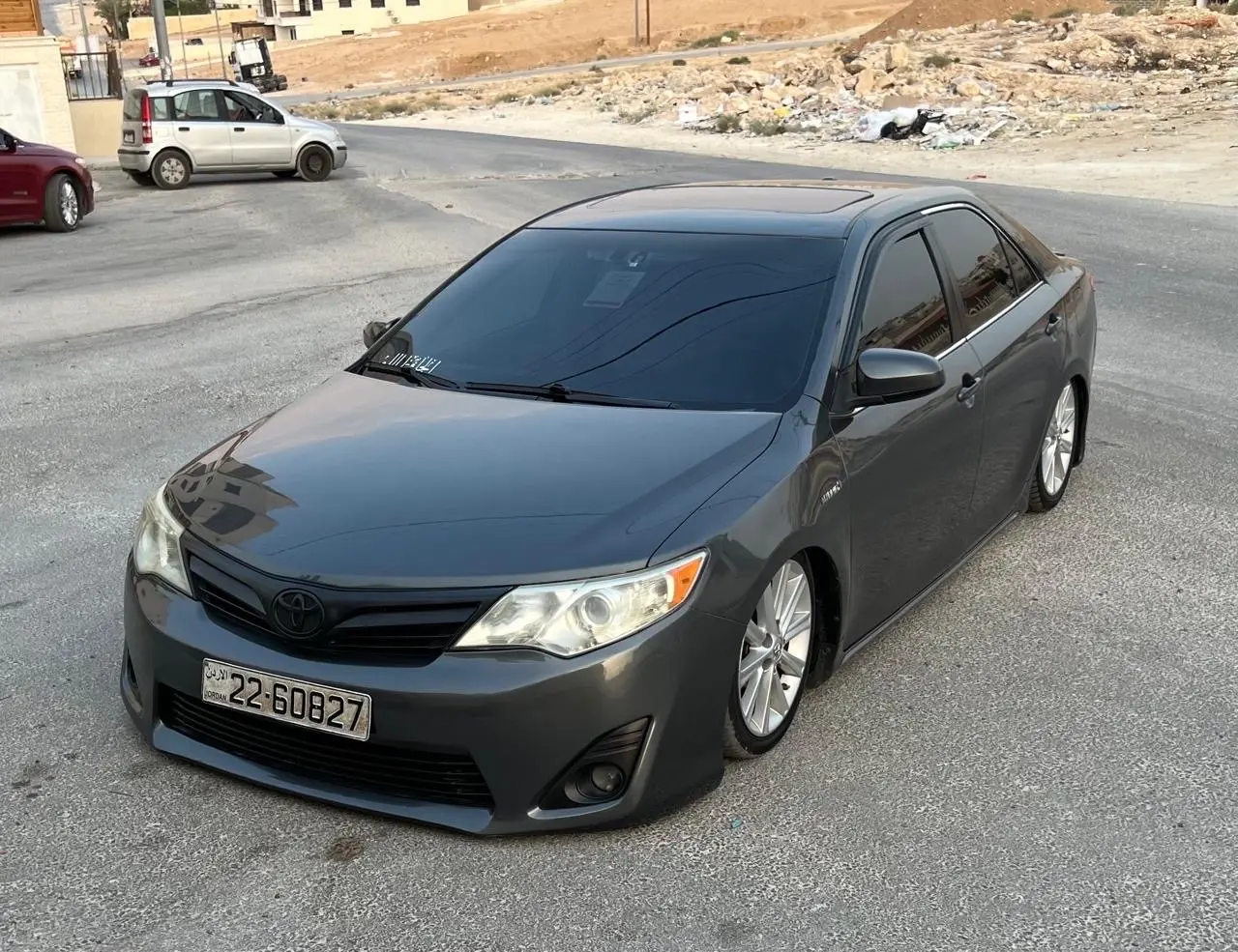 تويوتا كامري 2014 عليها طقم هايدروليك 8 حركات نخب اول