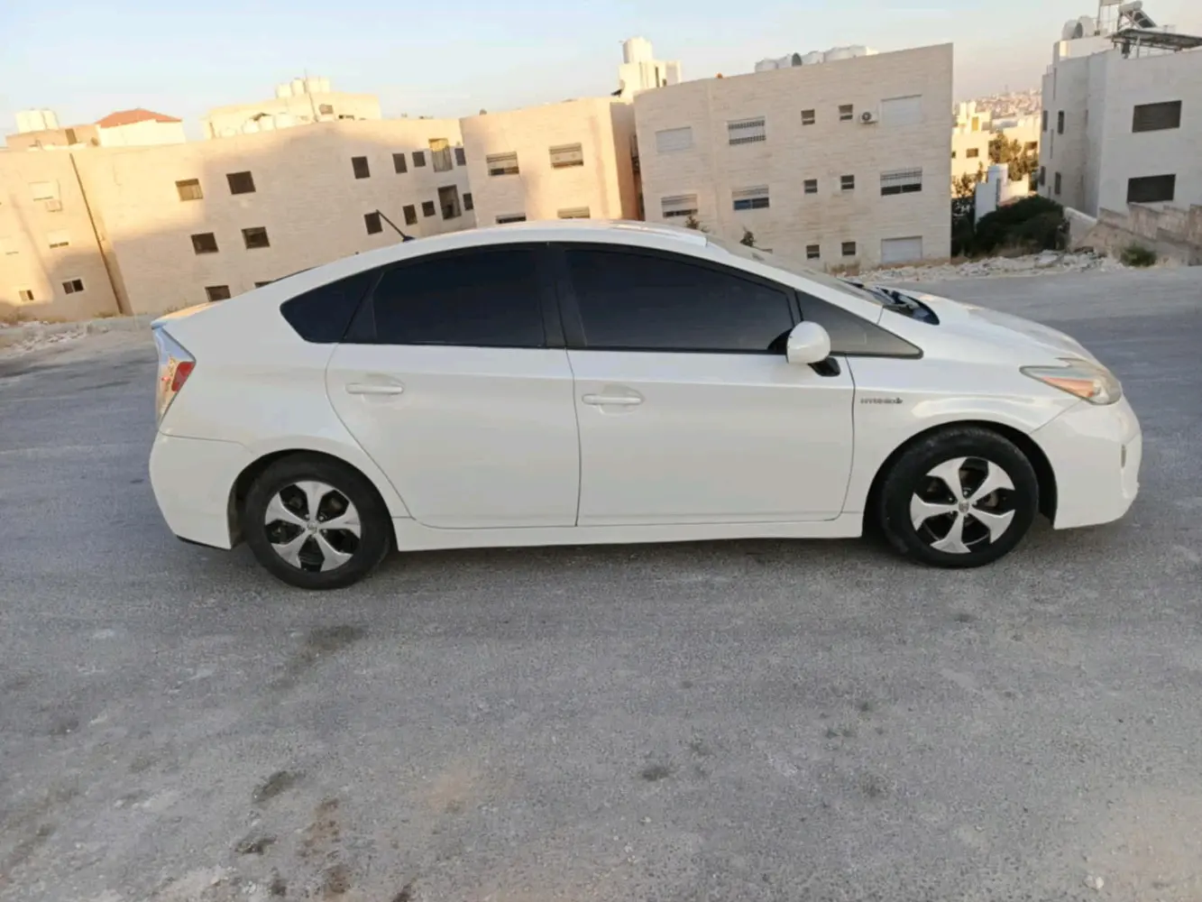 تيوتا بريوس ٢٠١٥