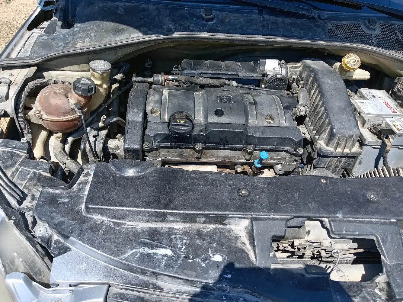 سيارة بيجو 301 موديل 2014 للبيع بسعر ممتاز