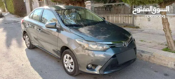 تويوتا يارس سيدان موديل 2014 اوتوماتيك