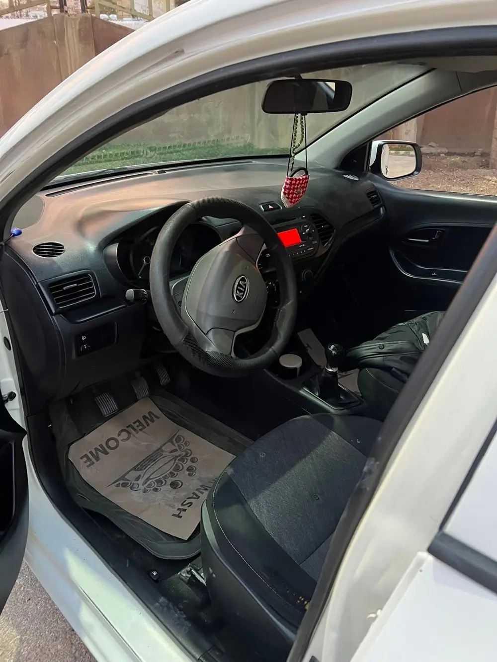 كيا بيكانتو 2013