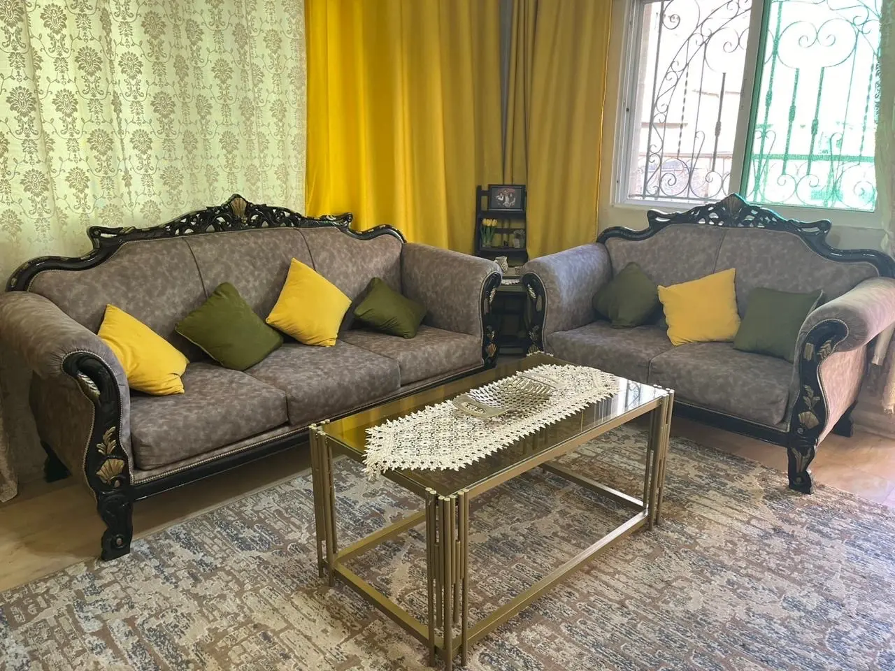 طقم كنب للبيع منجد من فتره