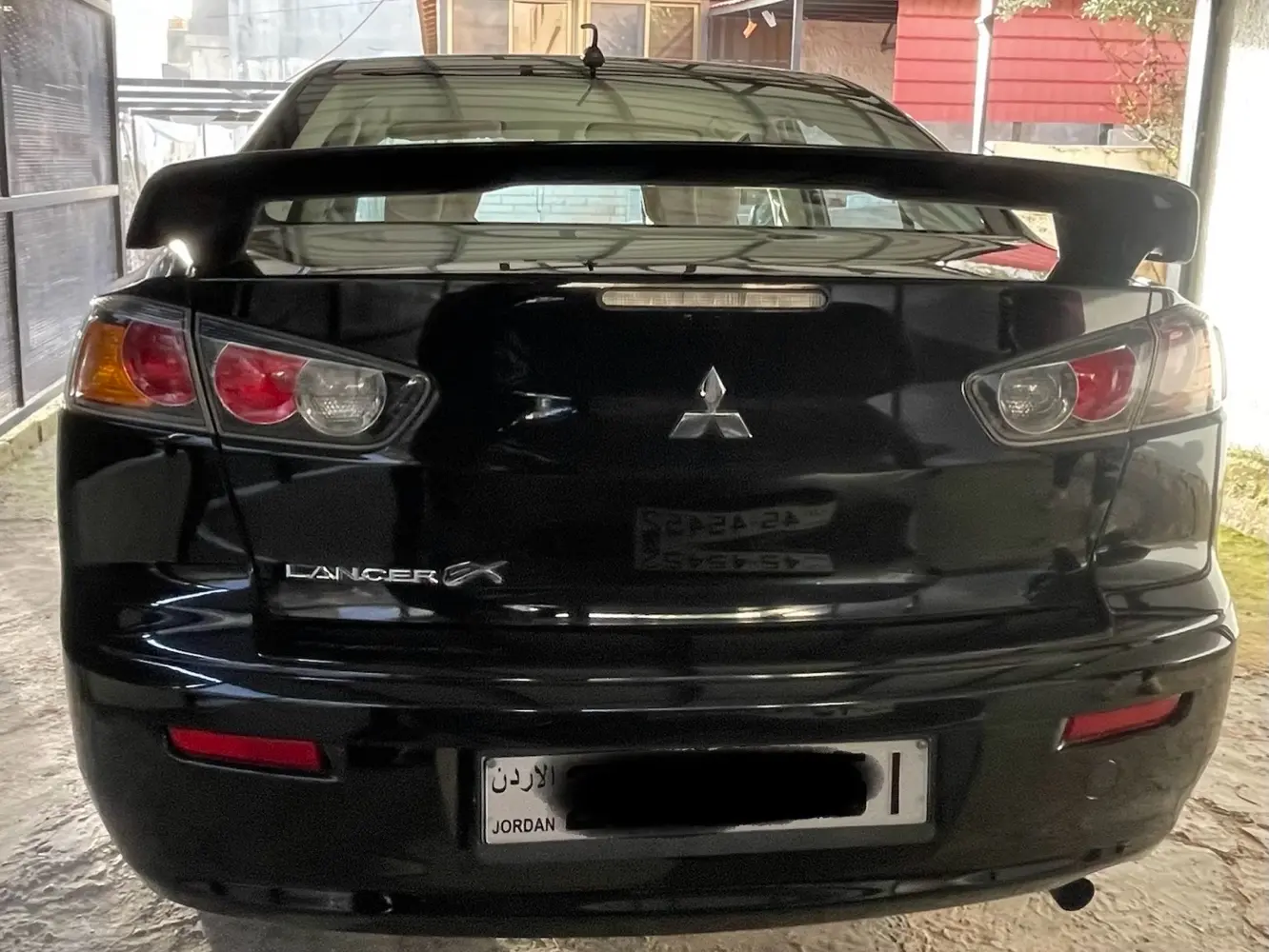 👉 لانسر EX 2015 مخزّنة – ممشى 44 ألف فقط