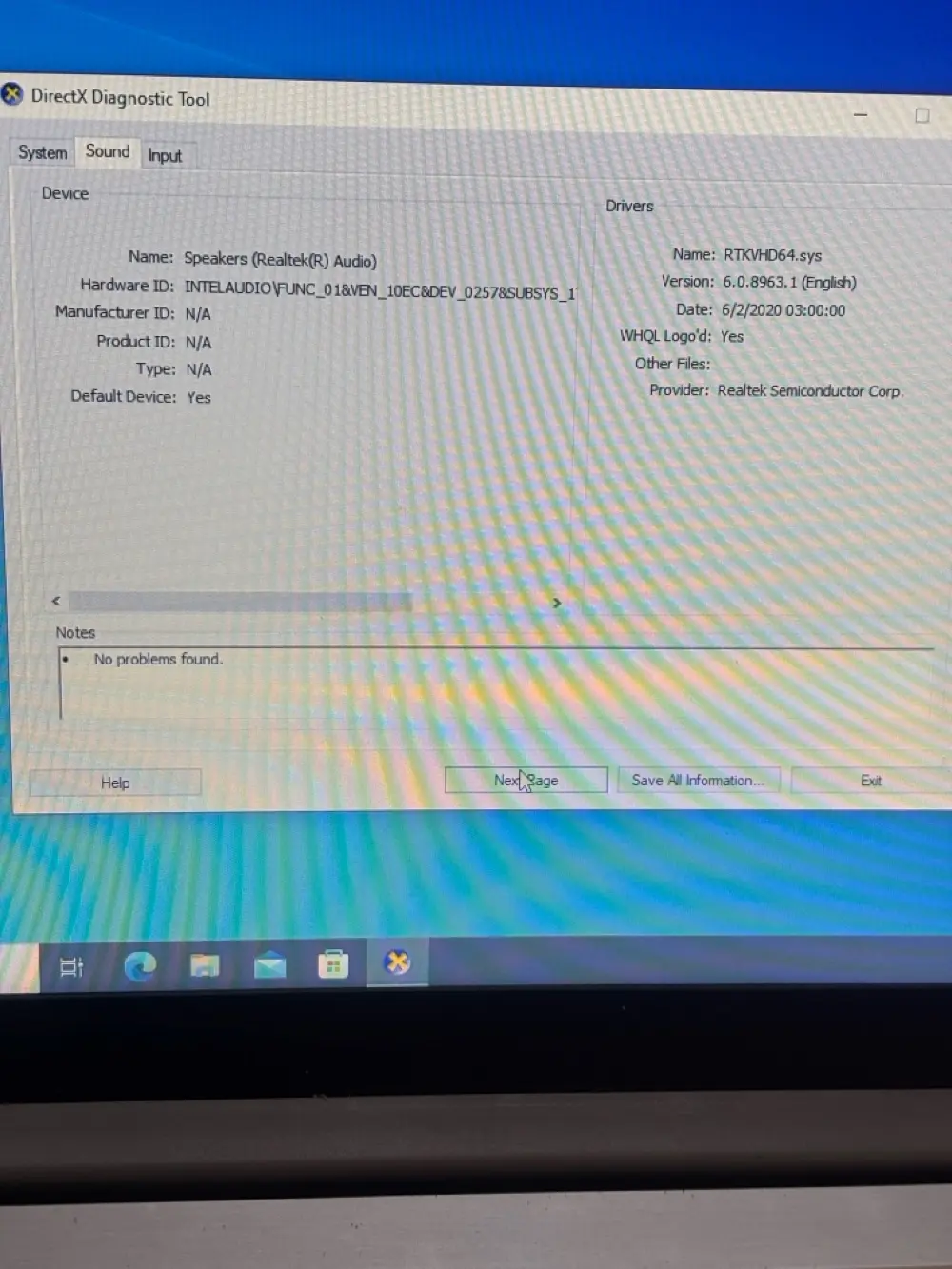 لابتوبLenovo، نظيف وشغال تمام، مواصفاته حلوة وسعره مناسب في بس الضربة الموجودة ب