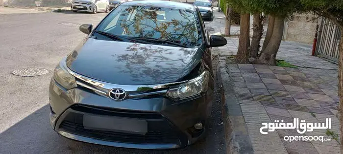 تويوتا يارس سيدان موديل 2014 اوتوماتيك