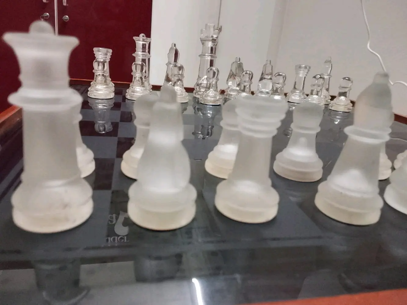 طاولة..شطرنج كريستال زجايي..