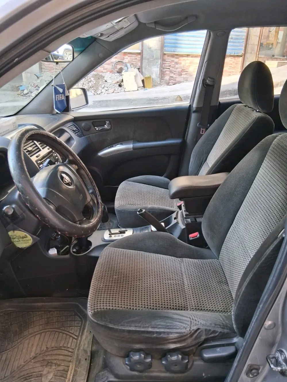 سيارة للبيع