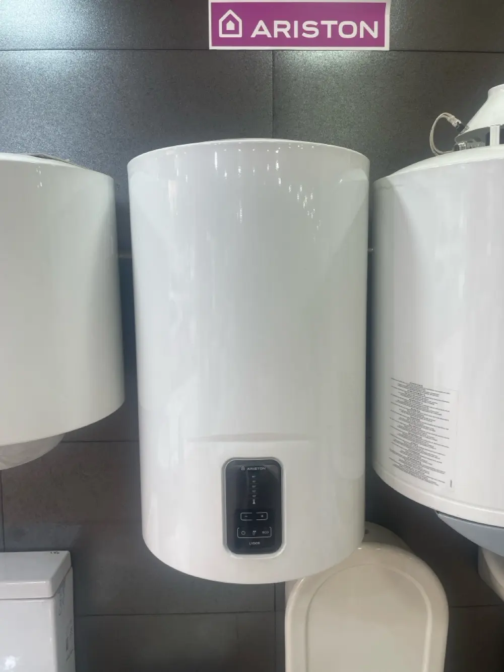 كيازر ارستون الايطالي جميع الاحجام توفير طاقة