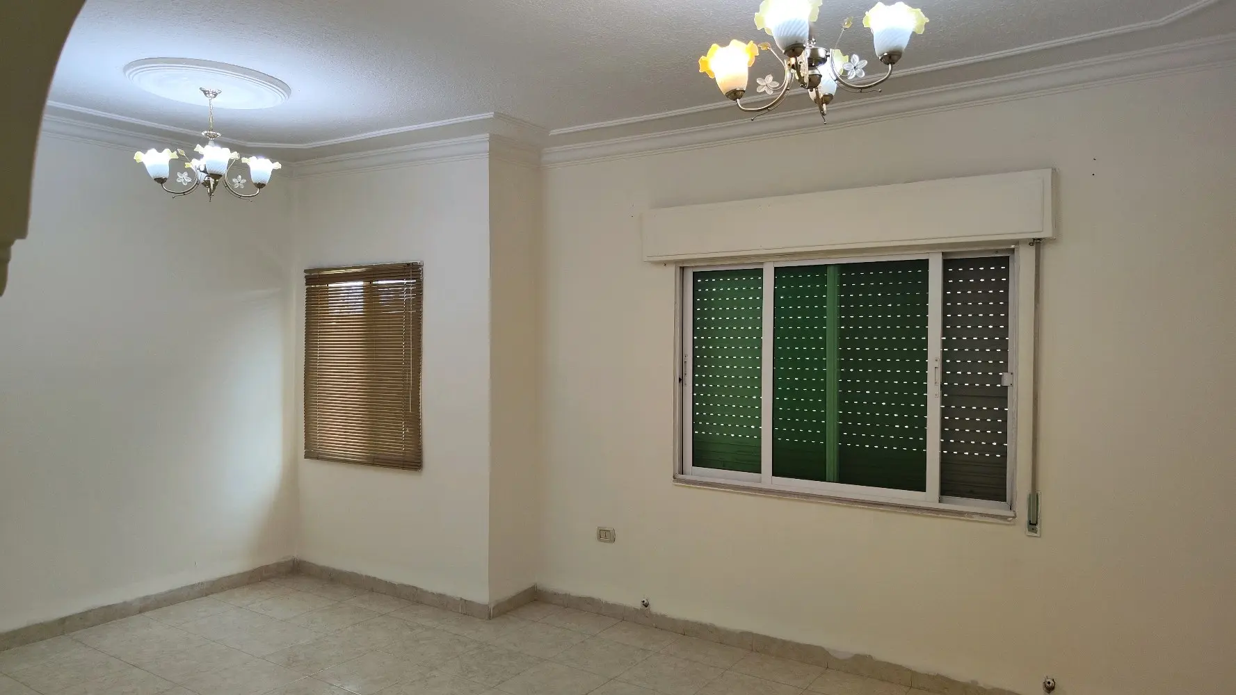 شقه سكنيه للأيجار الربعي في البتراوي خلف الاكاديميه الامريكيه