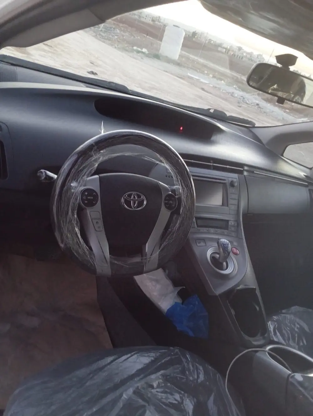 تويوتا بريوس 2015