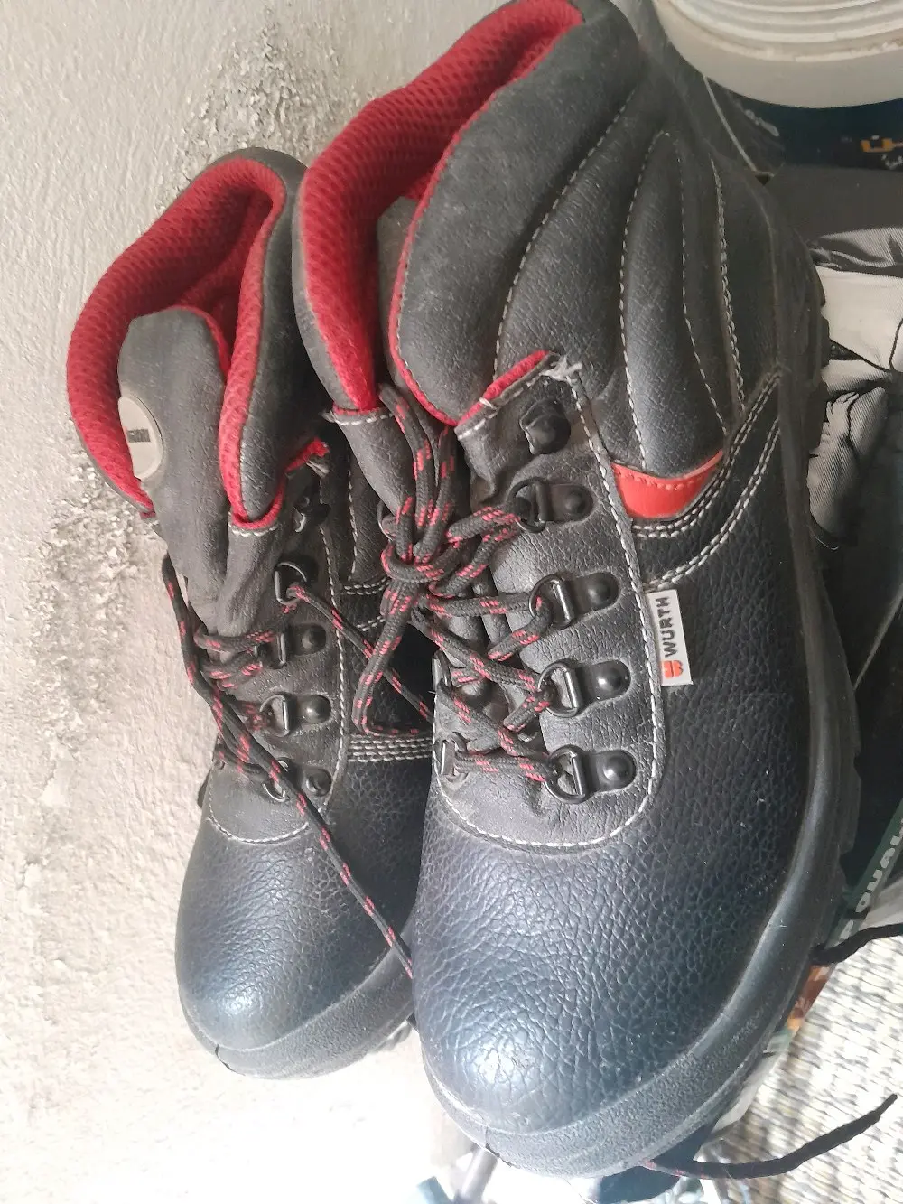 حذاء سيفتي عدد ٣ النمر  42/43/43