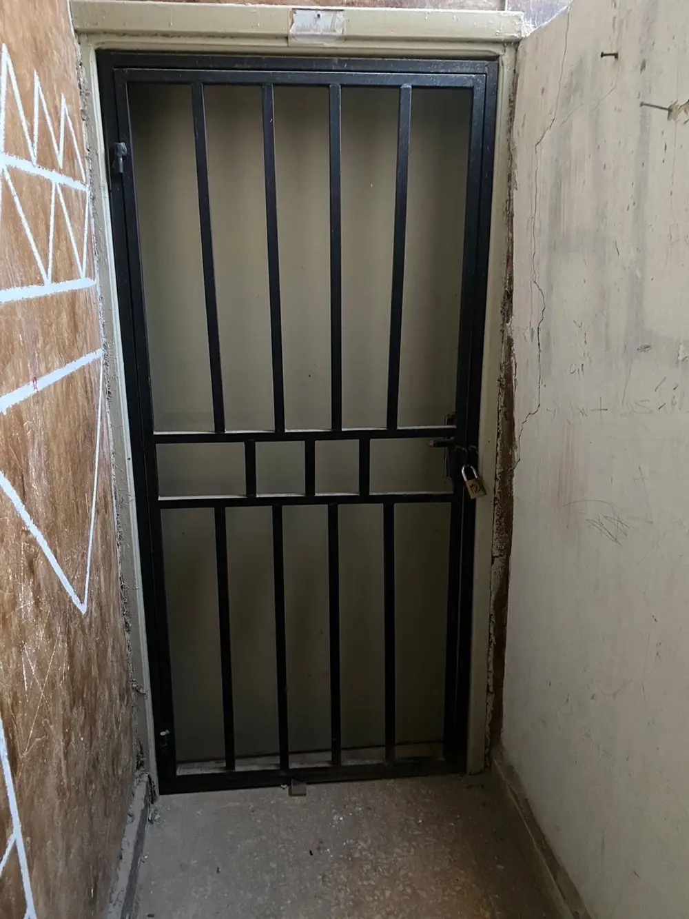 عمارة للبيع ٣ طوابق