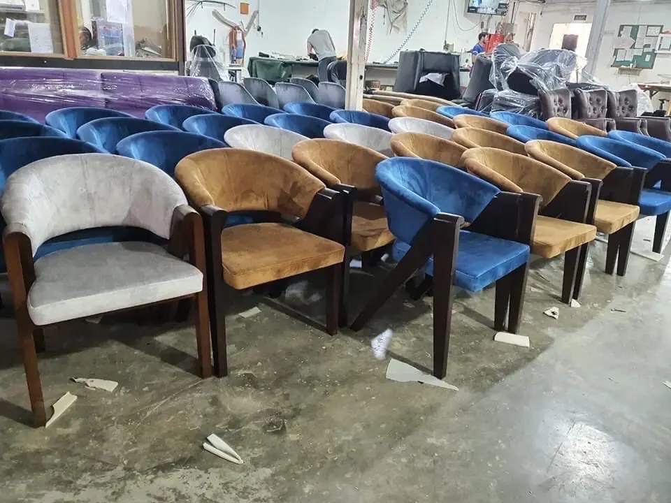 القباني للاثاث المكتبي