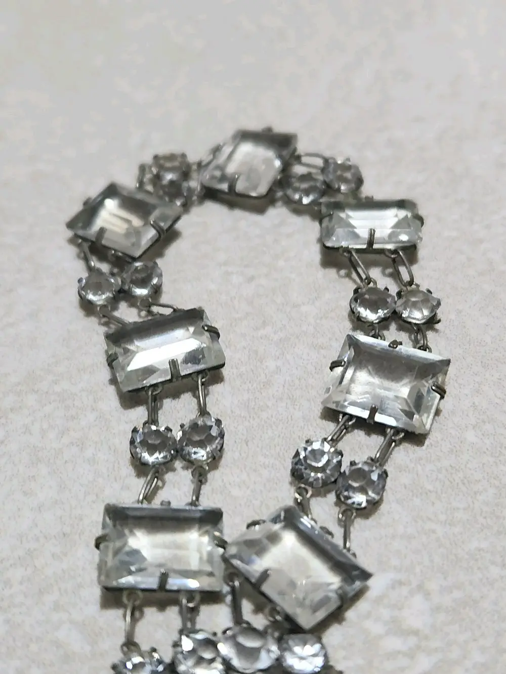 سوار  من الكوارتز والكريستال الصخري