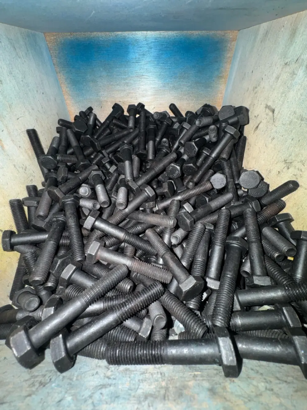 أكبر تشكيله براغي المملكه (جمله-مفرق)