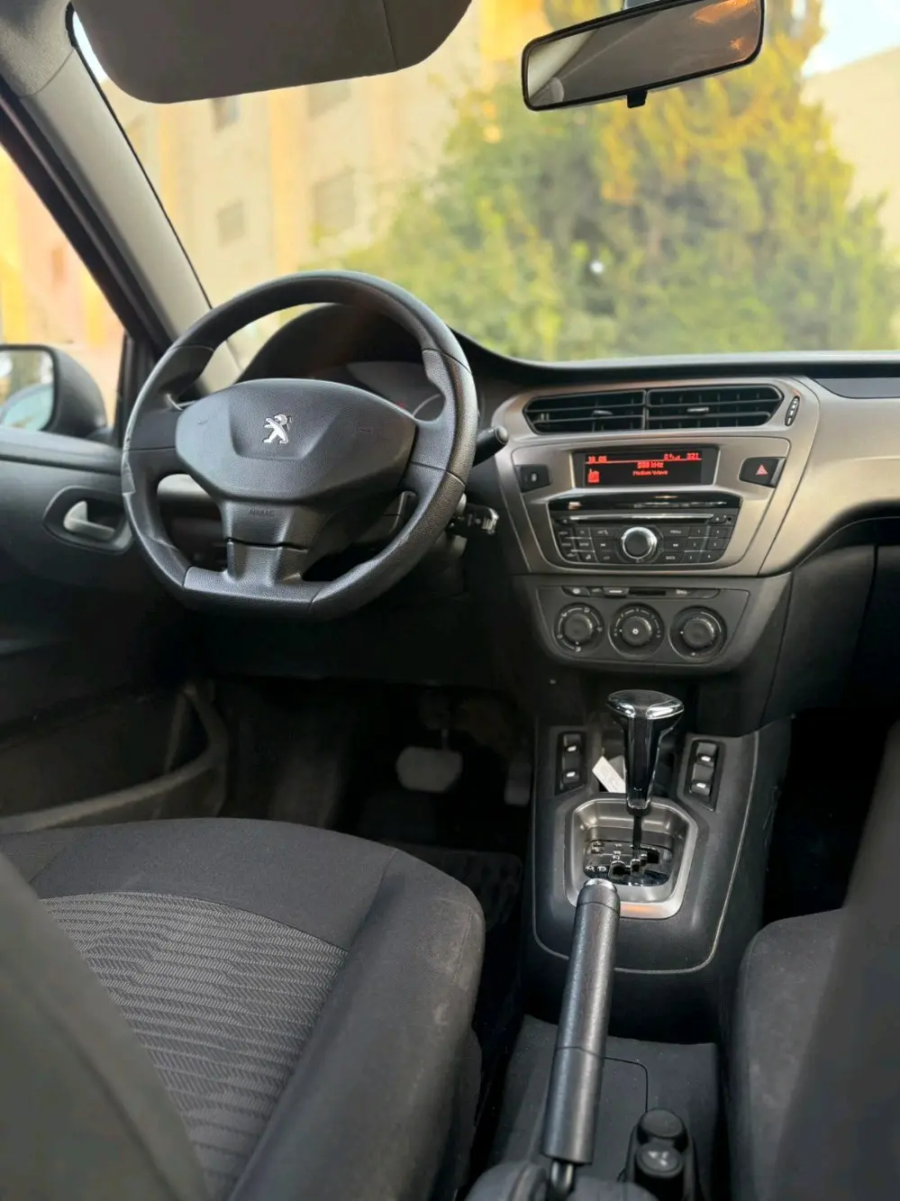 🚘 للبيع – بيجو 301 موديل 2021محرك 1.6 ⛽️ | أوتوماتيك ⚙️ | اقتصادية جداً 👍📌 ماشية: 6