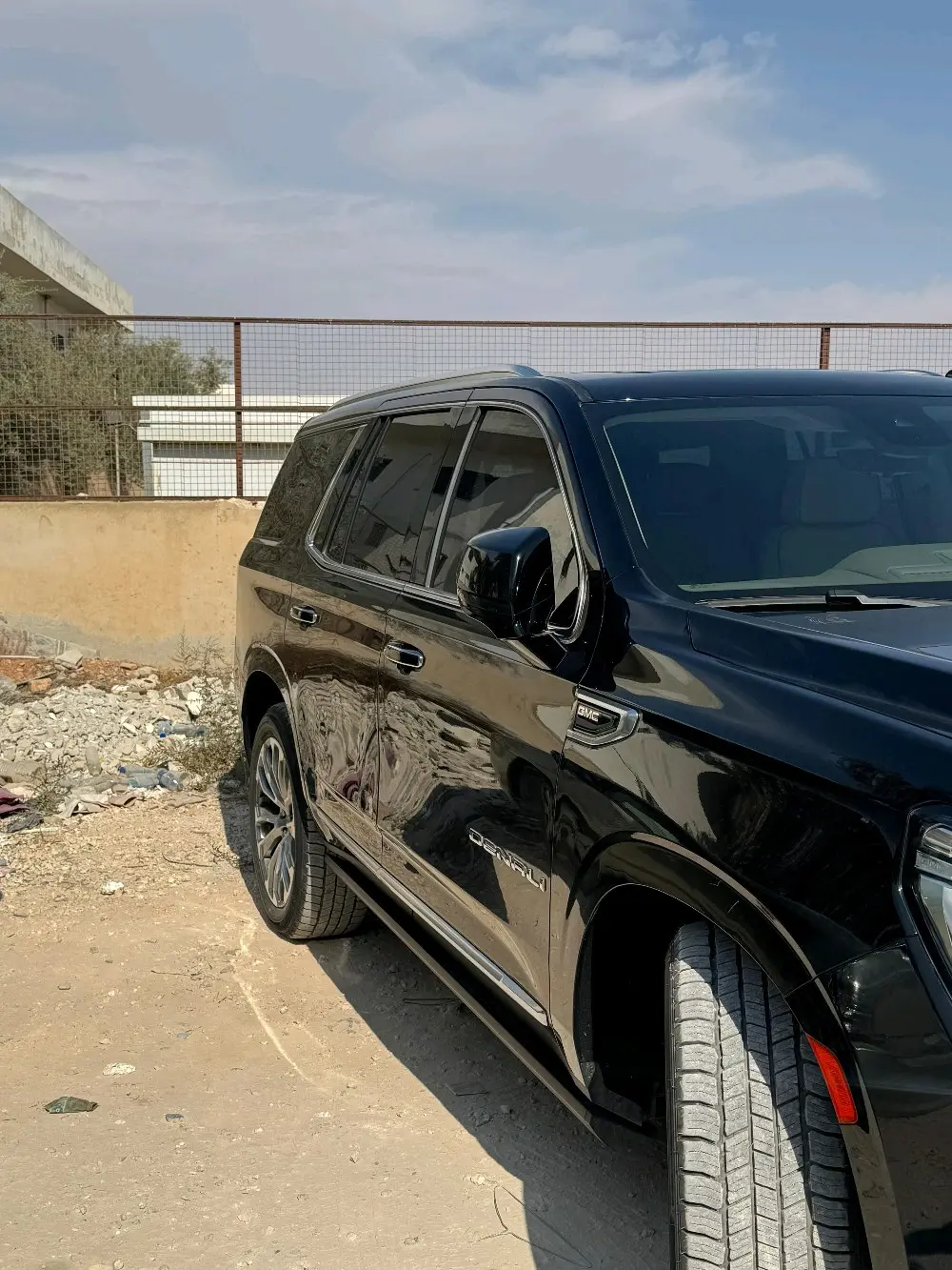 GMC YOKON DINALi 2023